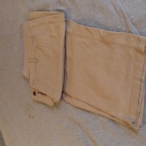 Old navy khaki pants
